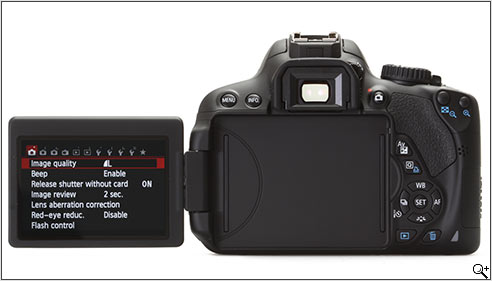Canon 650D: экран раскрыт